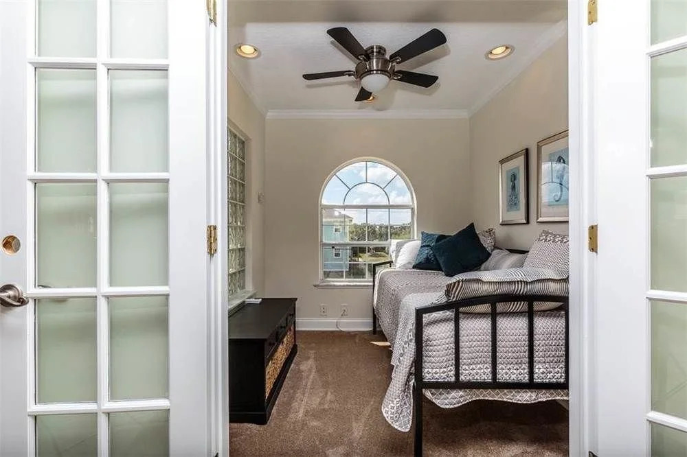 Golden Sands - Five Bedroom Home