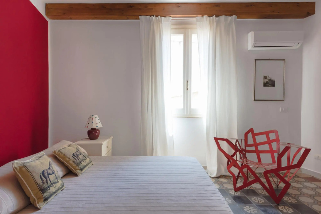 Aretusa Apartment With Balcony by Wonderful Italy