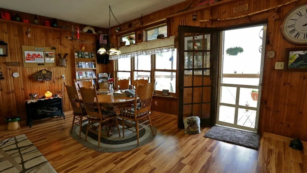 Alpine Inn