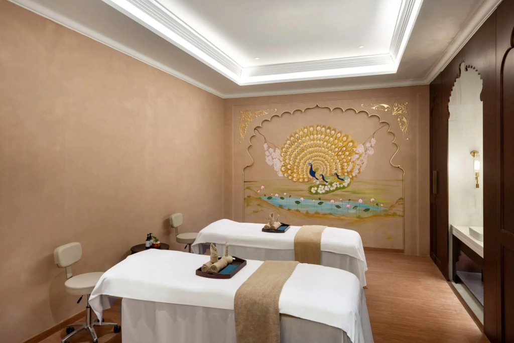 Wyndham Grand Udaipur Palace Pure Vegetarian Hotel