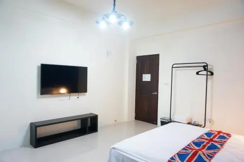 Jungle B&B