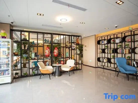 VX Hotel (Shanghai ENT Hospital Pujiang Branch)
