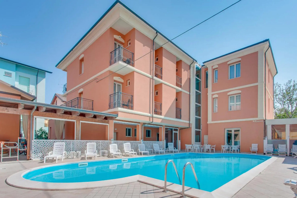 Hotel De la Ville