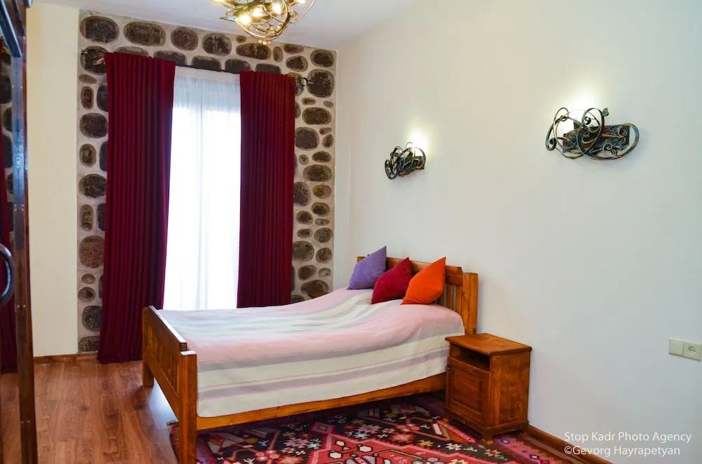 Khoreayi Dzor