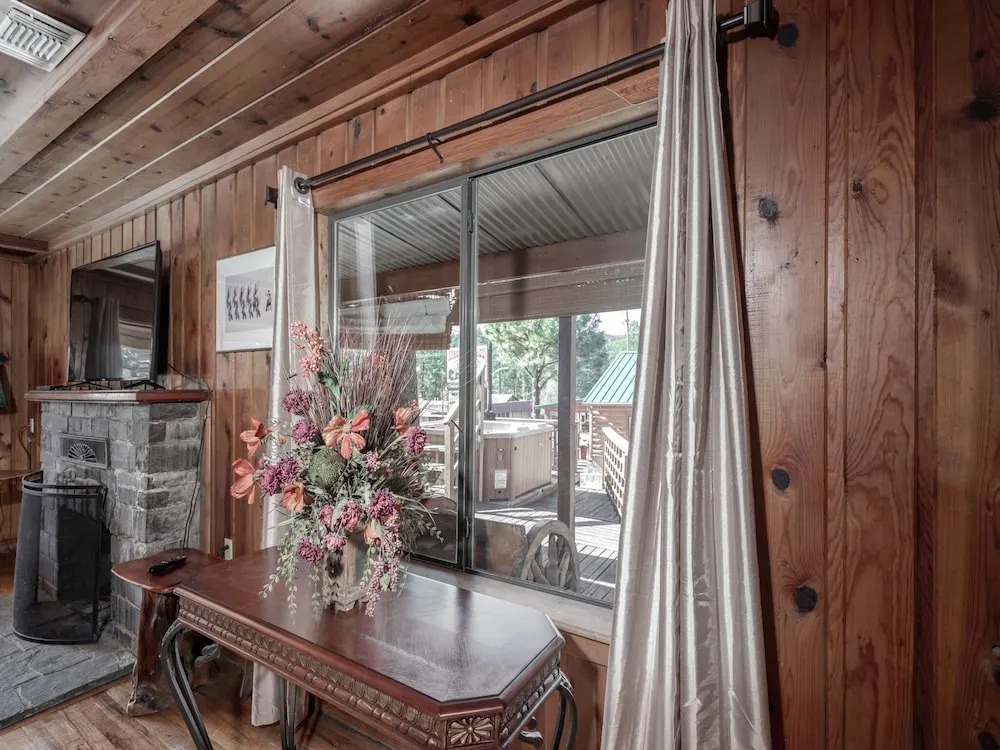 413apvillage23avncb - Alpine Cabin