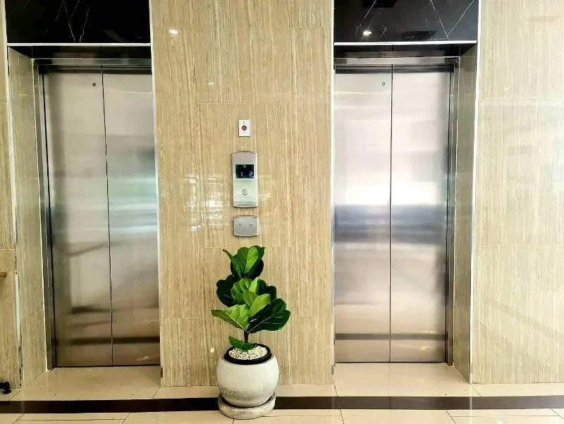 NORN Canalside Bangkok Hotel โรงแรมนอนริมคลอง