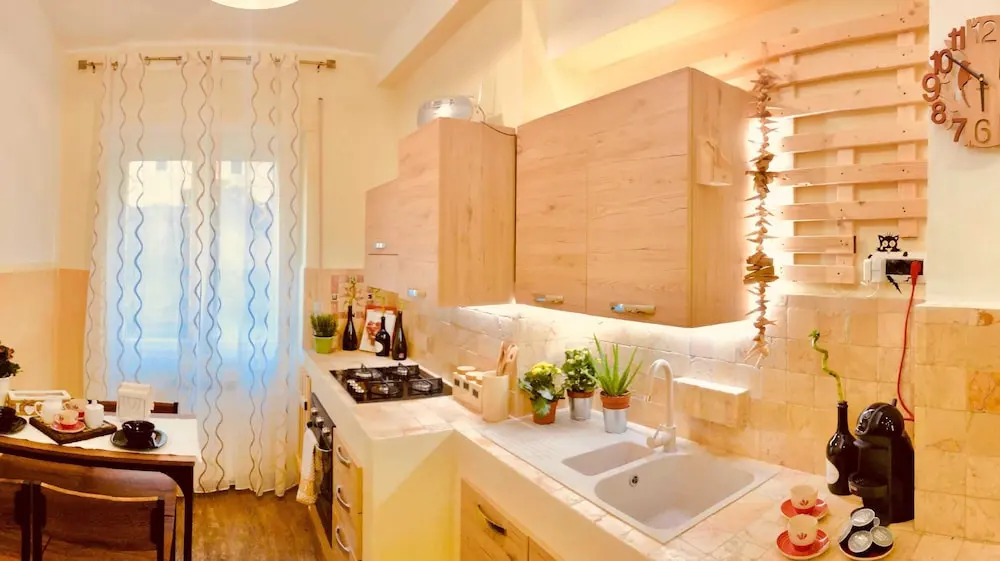 Genova Center Apartment - San Martino