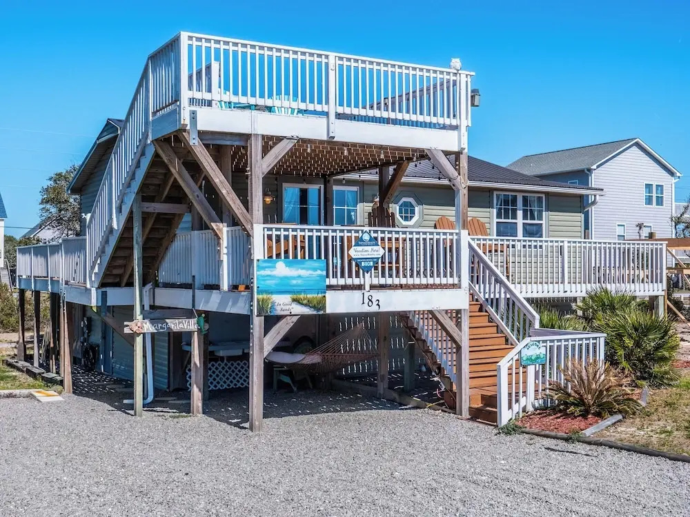 In Good Sands by Topsail Realty