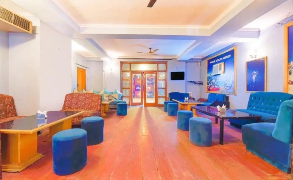 OYO 70349 Hotel Shan