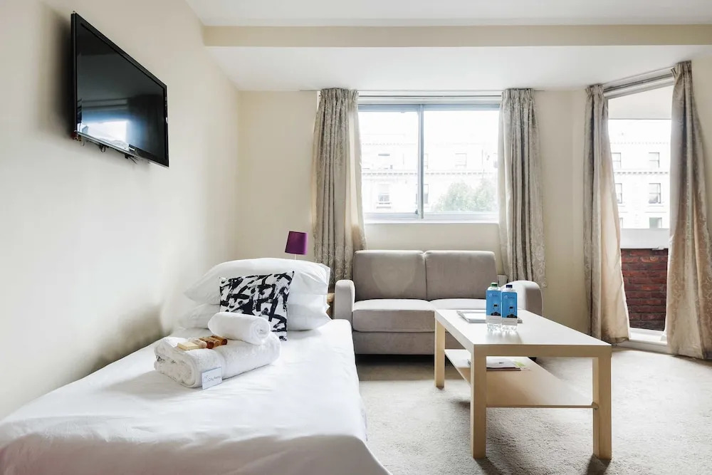 The Sherborne Studio Apartment - JCG