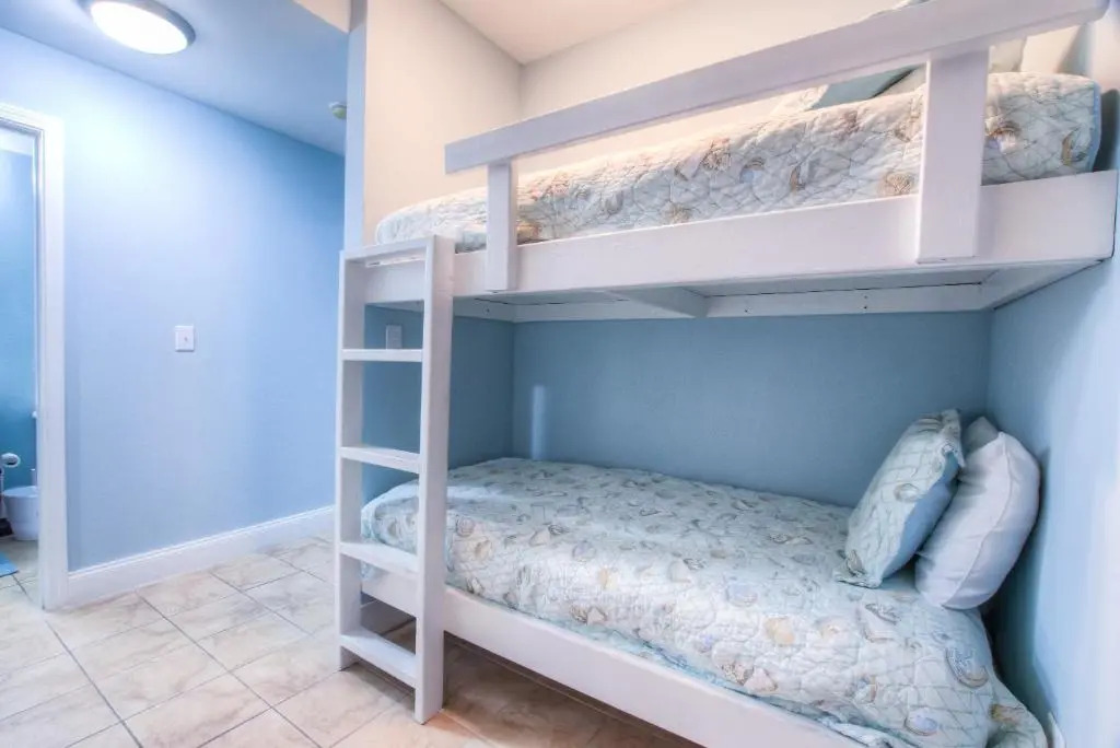 Laketown 829 Gorgeous 2 BD plusbunks, Gulf Views, Best Amenities,Great Location