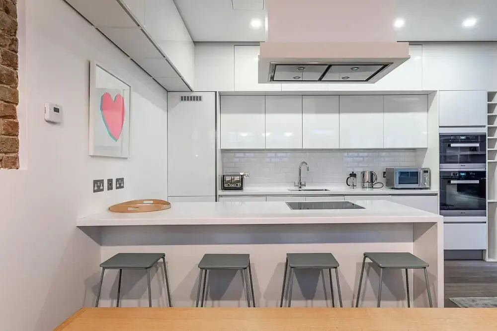 Quiet 2 Bed 2 Bath Mews House South Kensington