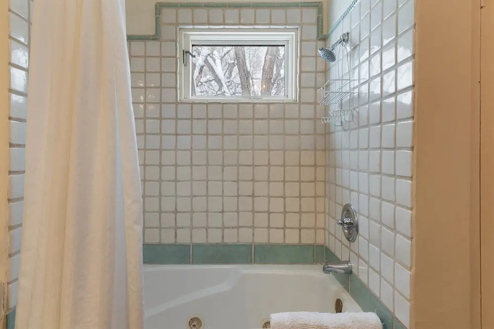 Tecolote - Authentic Home Right Next to The Plaza, Hot Tub, Roof Deck