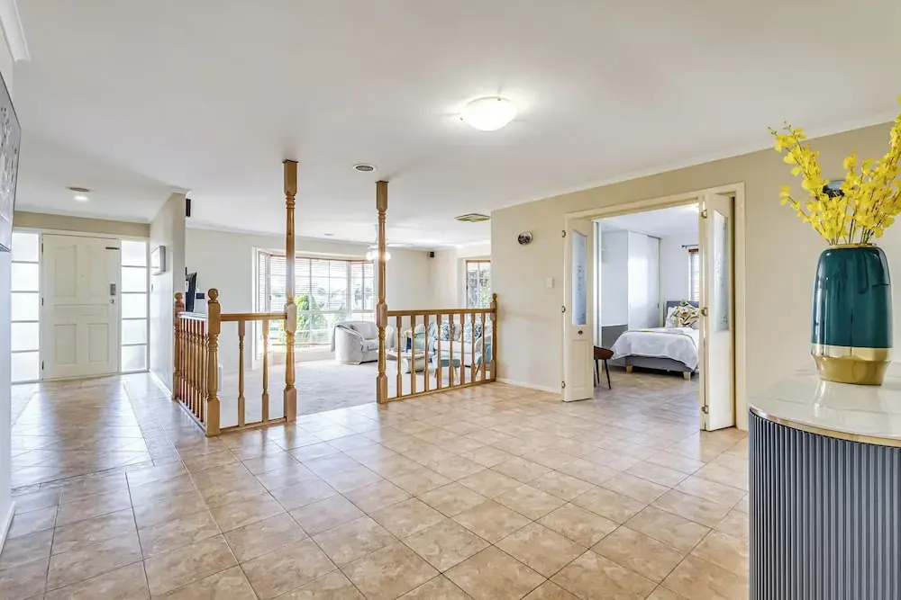 StayAU 4BR Lakeside Retreat in Seabrook