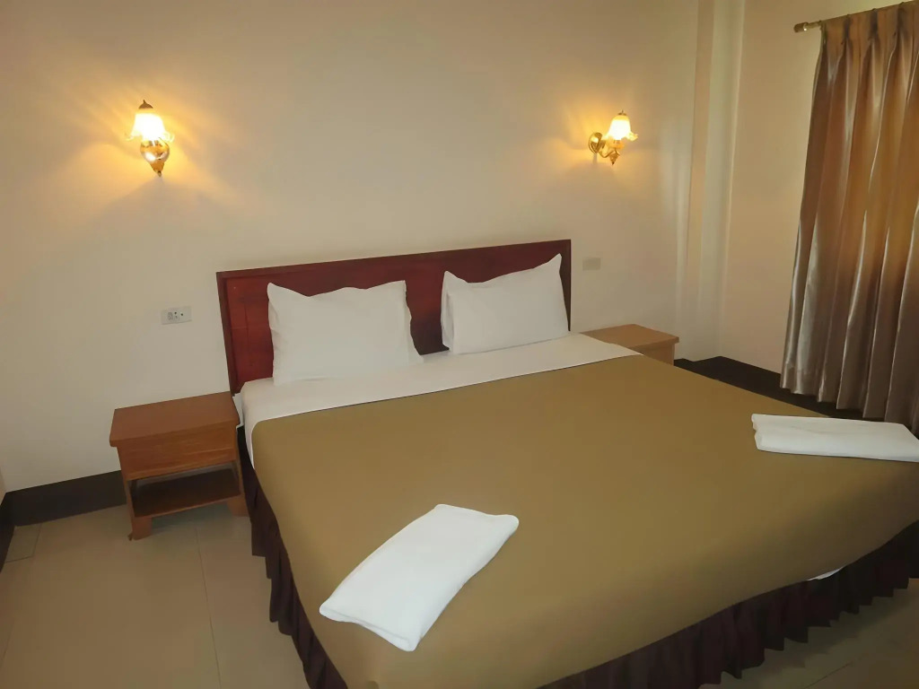 Chaleunehoung Hotel