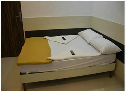 Raj Residency Hotel