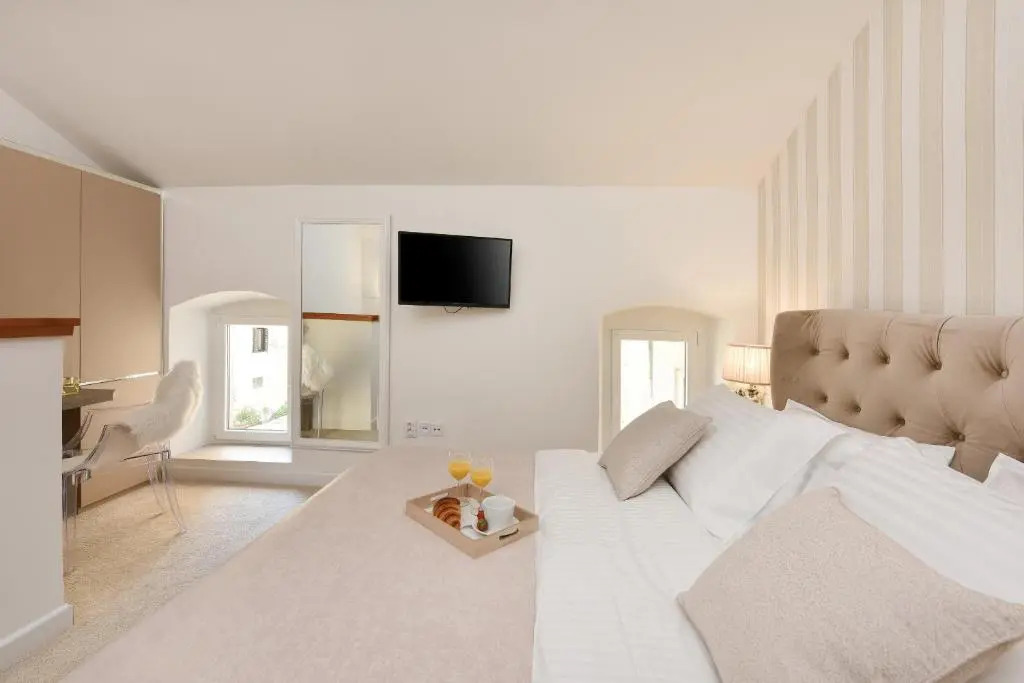 Harveys luxury rooms