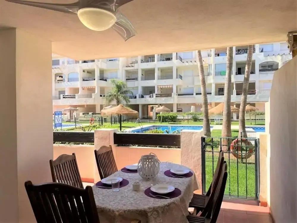 Beachside Apartment in Roquetas de Mar