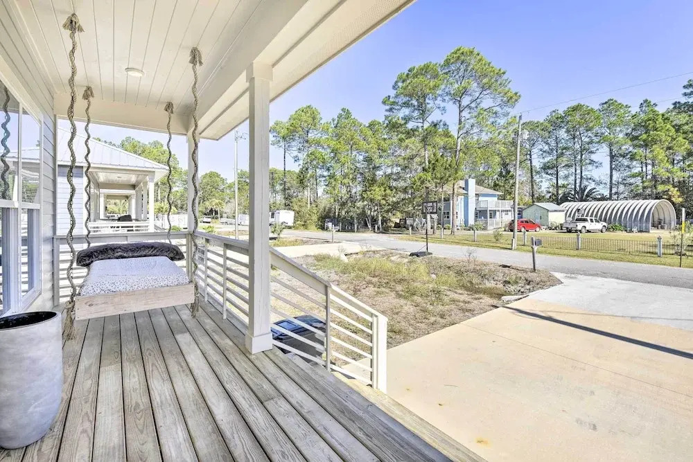 Modern Santa Rosa Beach Retreat w/ Yard & Patio