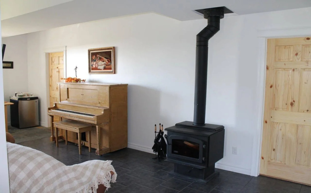 The Fiddle and the Sea Bed and Breakfast