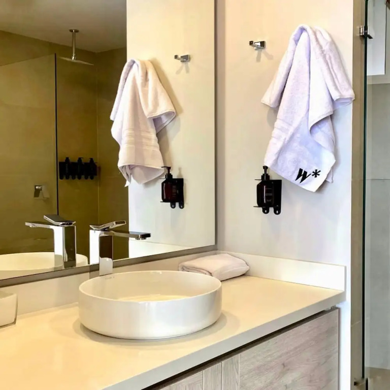 w Cozy 2BR w Balcony n AC in Cartagena
