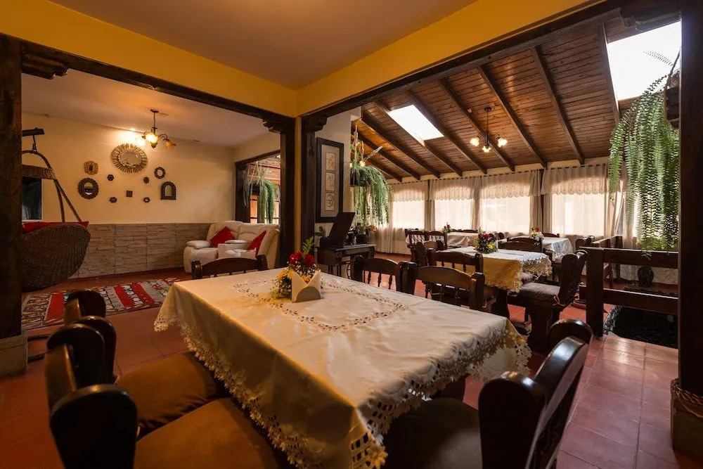 Hotel Bella Casona