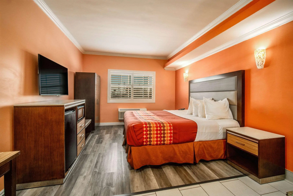 Rodeway Inn & Suites Pasadena