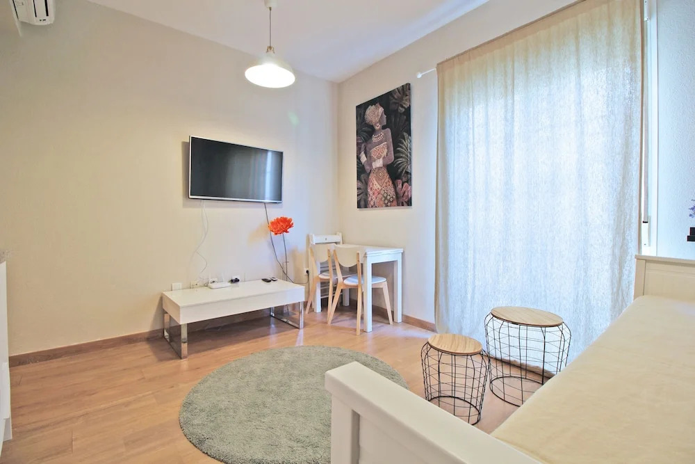 Del Parque Flats - Refino