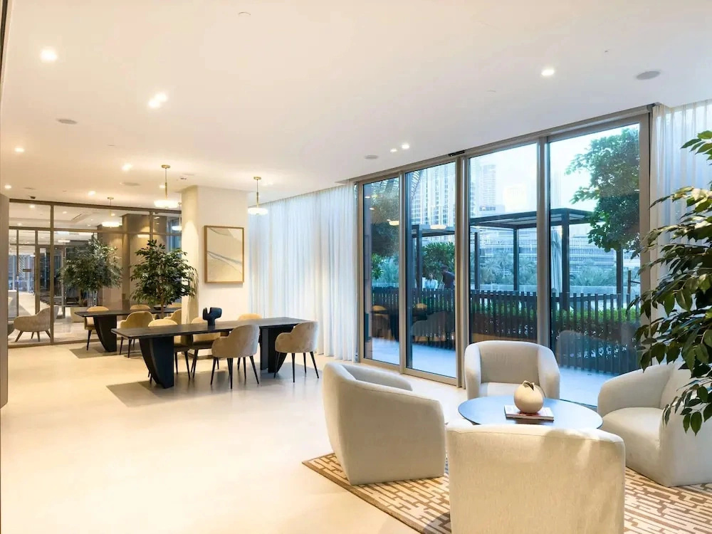 One Lux Stay Grande Signature Residences