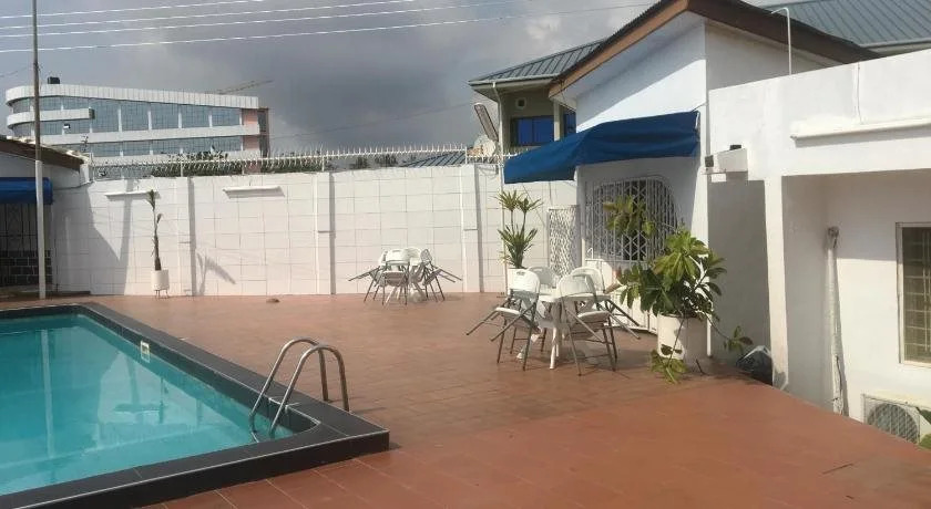 Eastoment Hotel