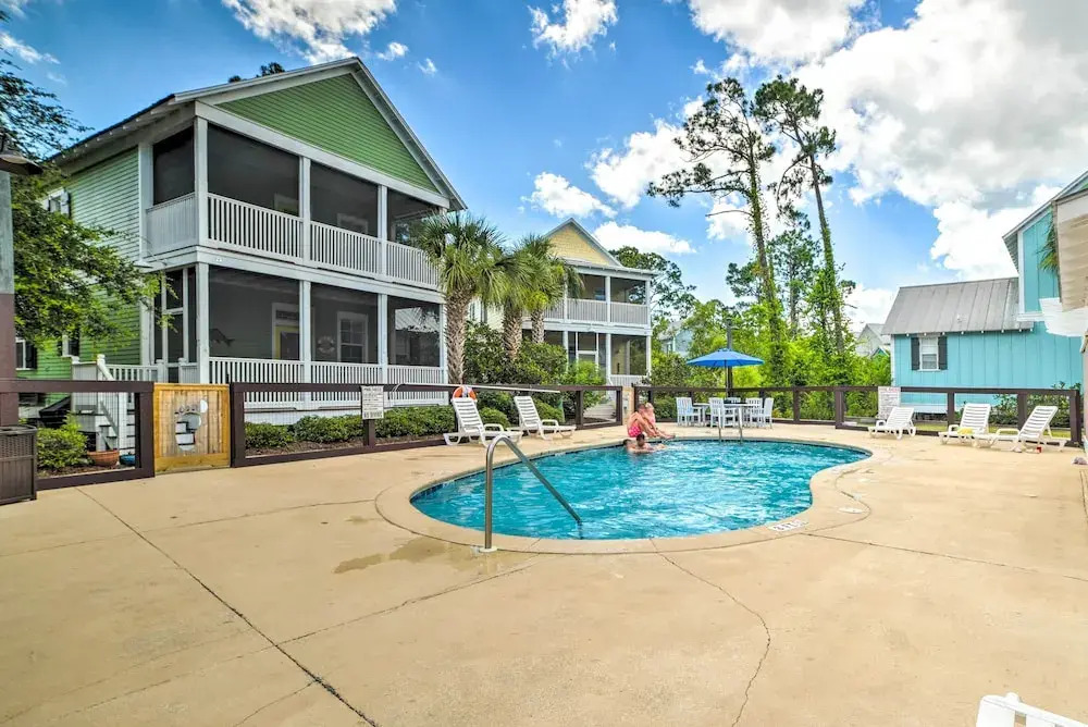 Resort-style Port St Joe Escape ~ 3 Mi to Downtown