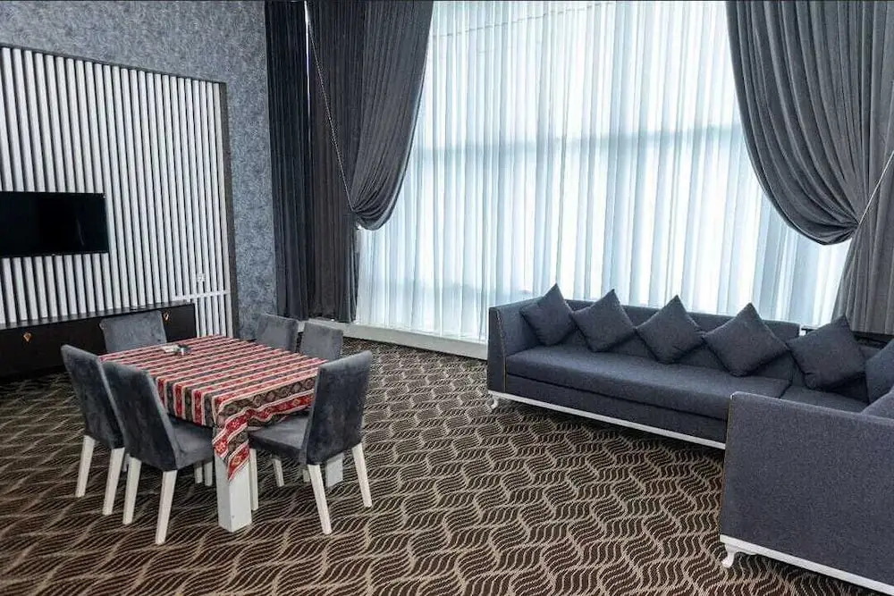Отель Titanik
