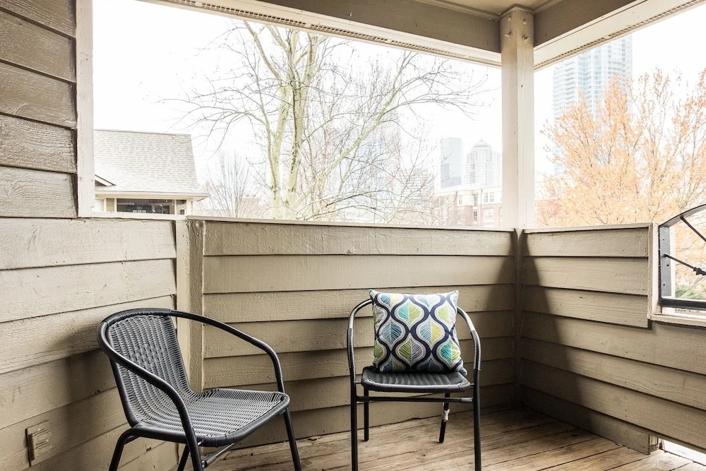 Centrally Located Uptown Apartments