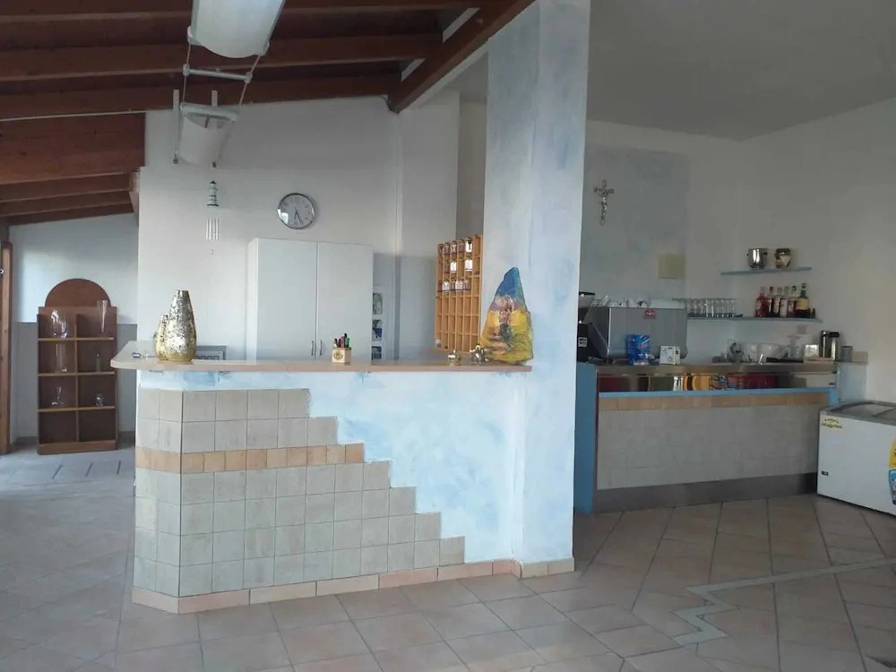 Room in B&B - Quadruple Room in Pineto - A Stone Throw From the sea