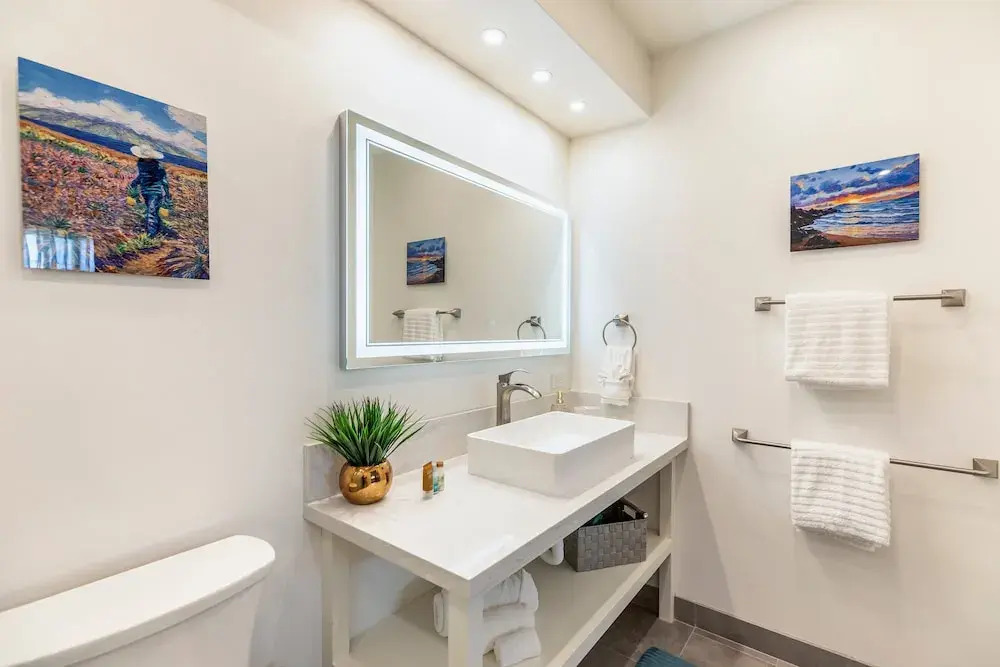 Kuau Plaza Paia Condo with Parking