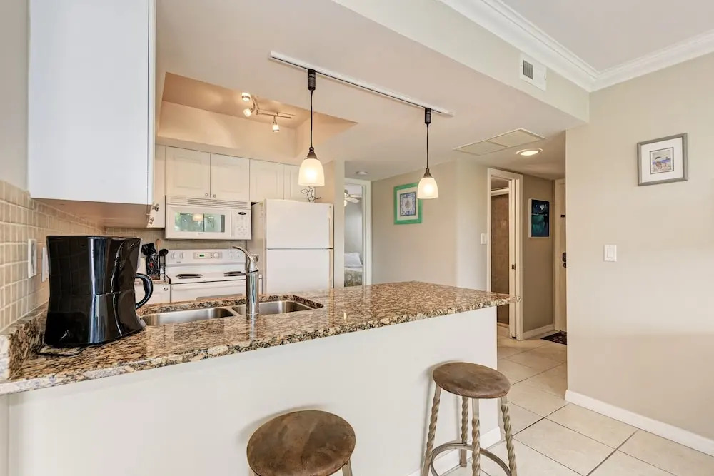 Midnight Cove Ii 111f - Spectacular Vacation Rental! 2 Bedroom Condo