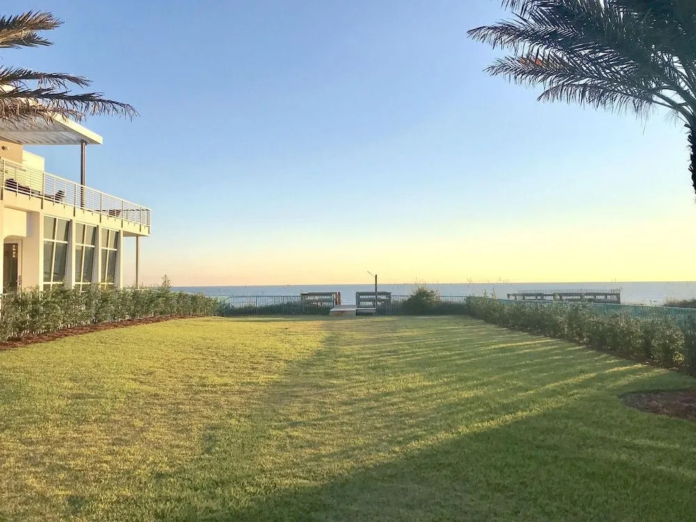 Viridian by Dune Vacation Rentals