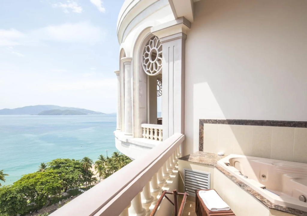 Sunrise Nha Trang Beach Hotel & Spa