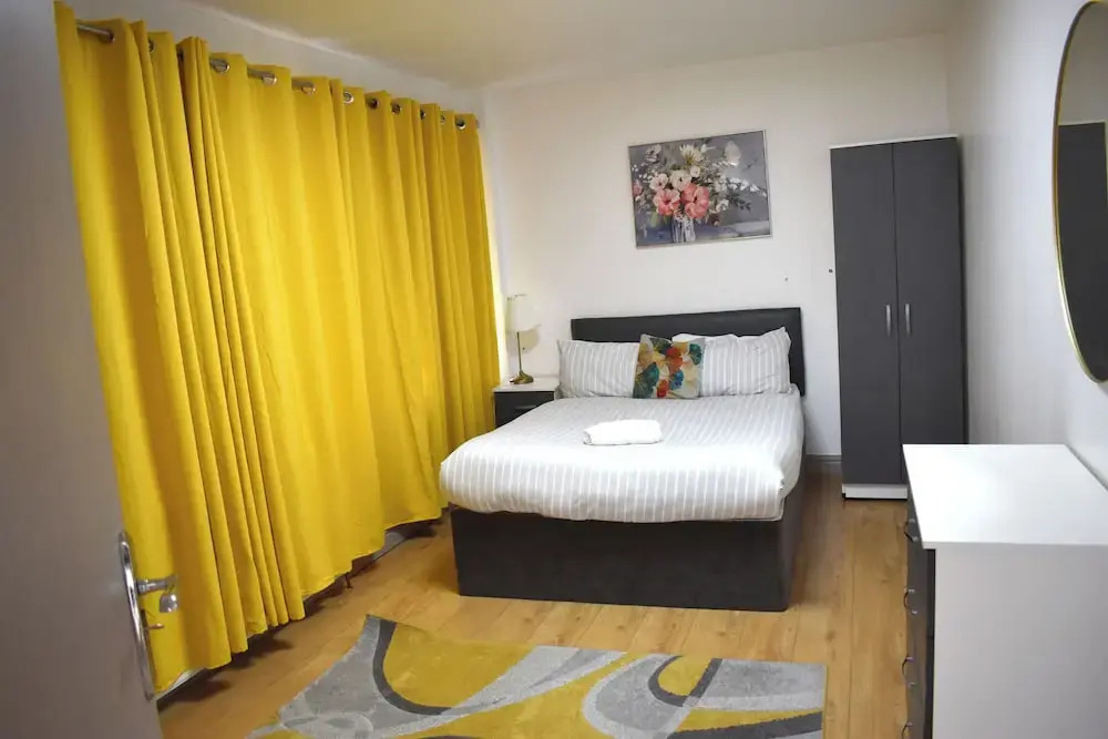 Pleasant Apartment in near Birmingham City Center