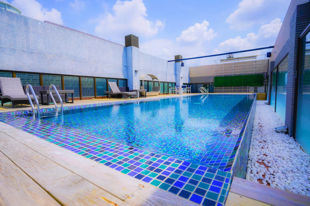 Tsun Huang Hotel