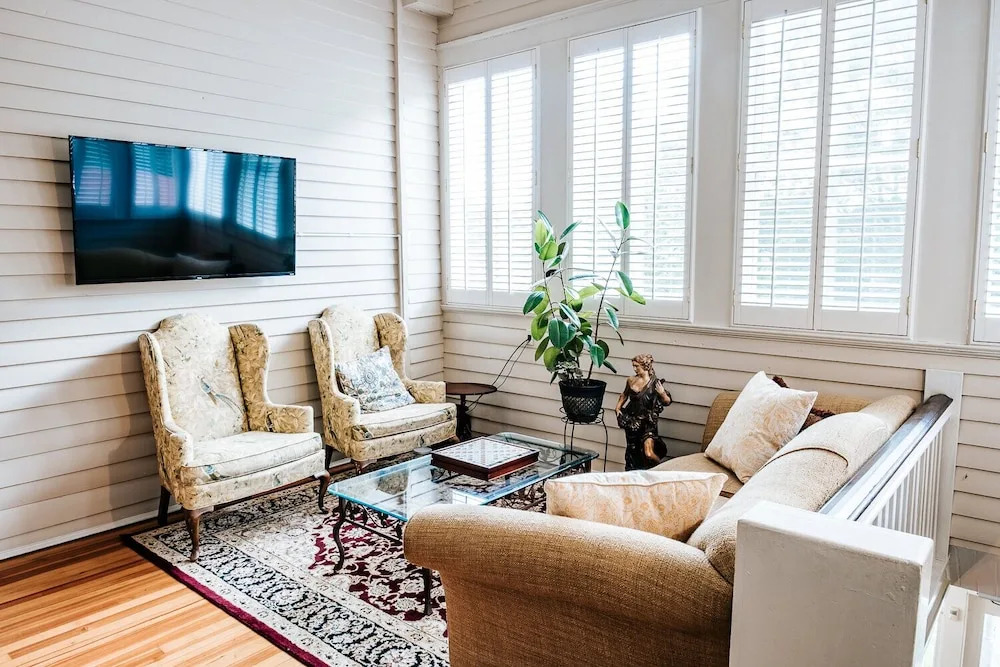 Heritage House Bed & Breakfast