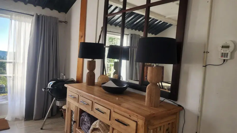 Two bed Nyanga Lakeside Cottage - 2298