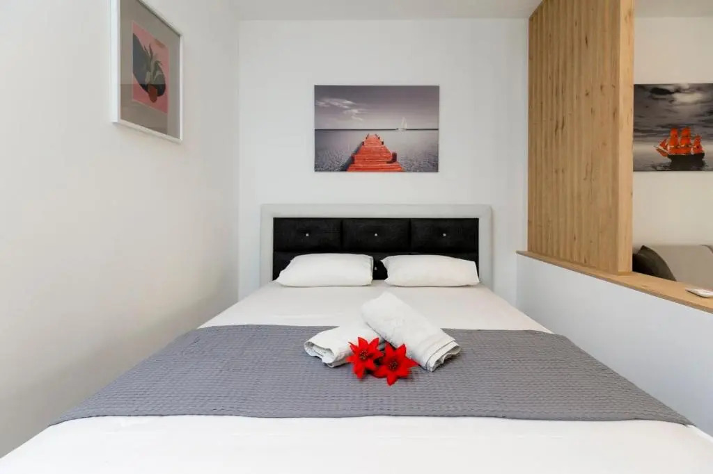 TwinStars Superior Apartment