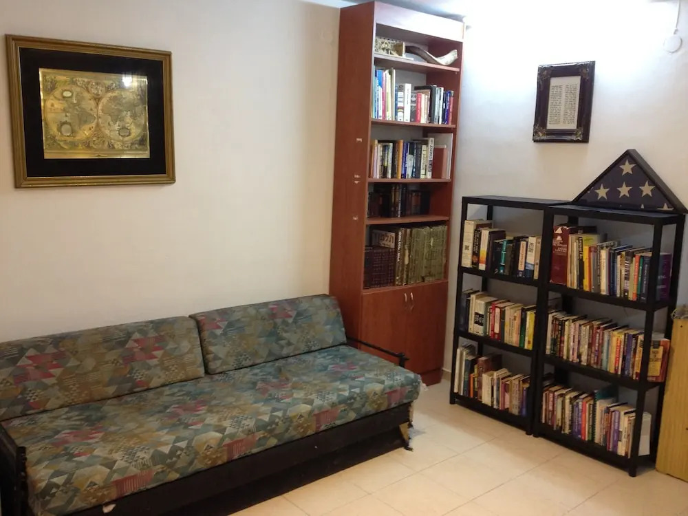HeKhaluts Apartment