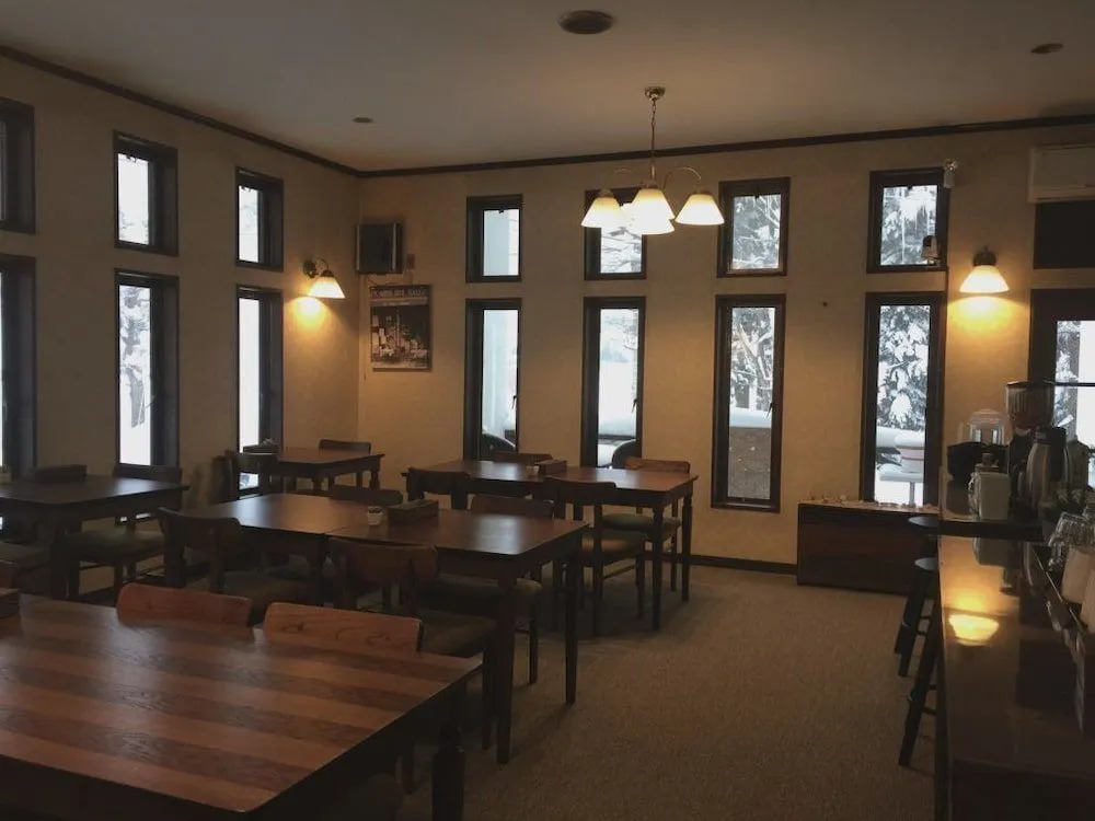 Hakuba Landmark Iwatake Lodge