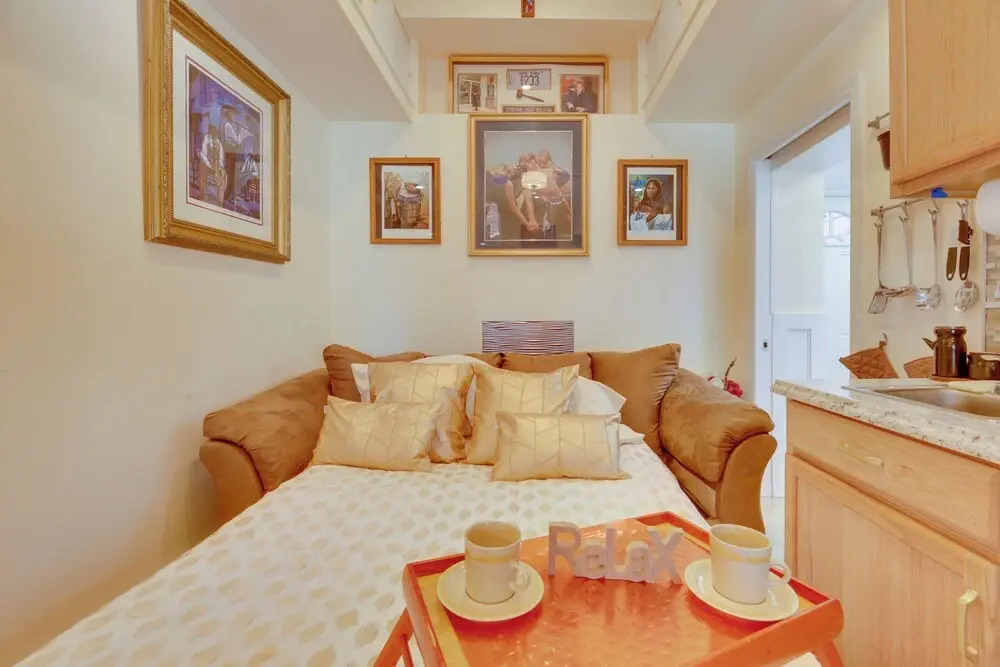 Cozy & Convenient Elmont Retreat w/ Patio!