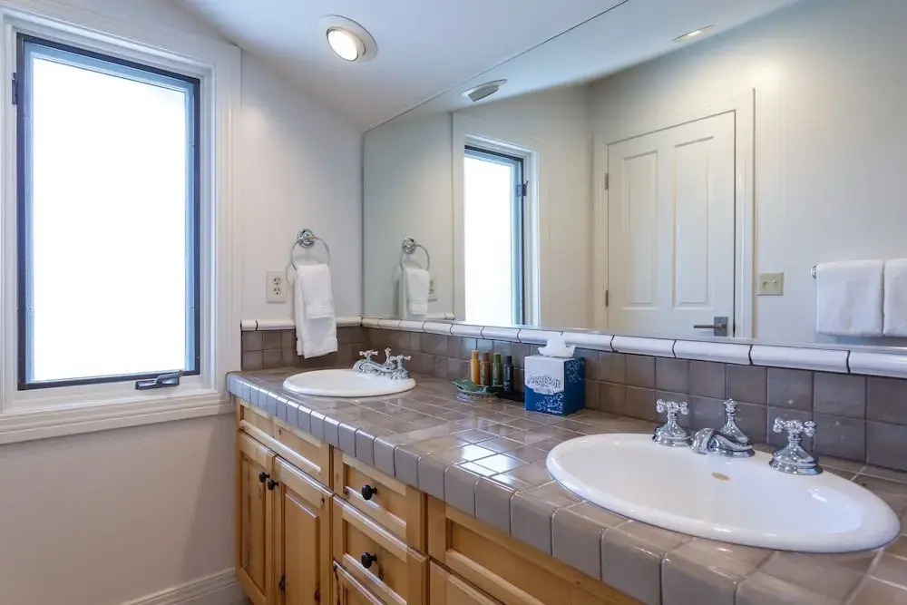 Trail's End Lodge at Deer Valley Resort - Three Bedroom Residence with Spa #506 3 Condo