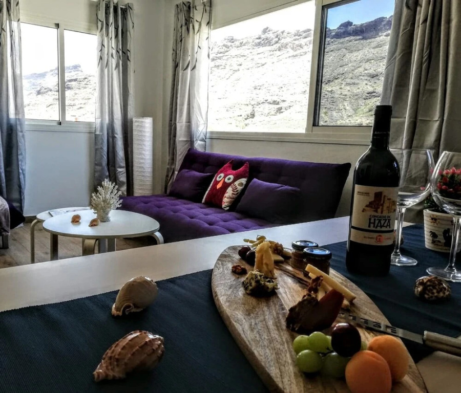 Roka Apartment