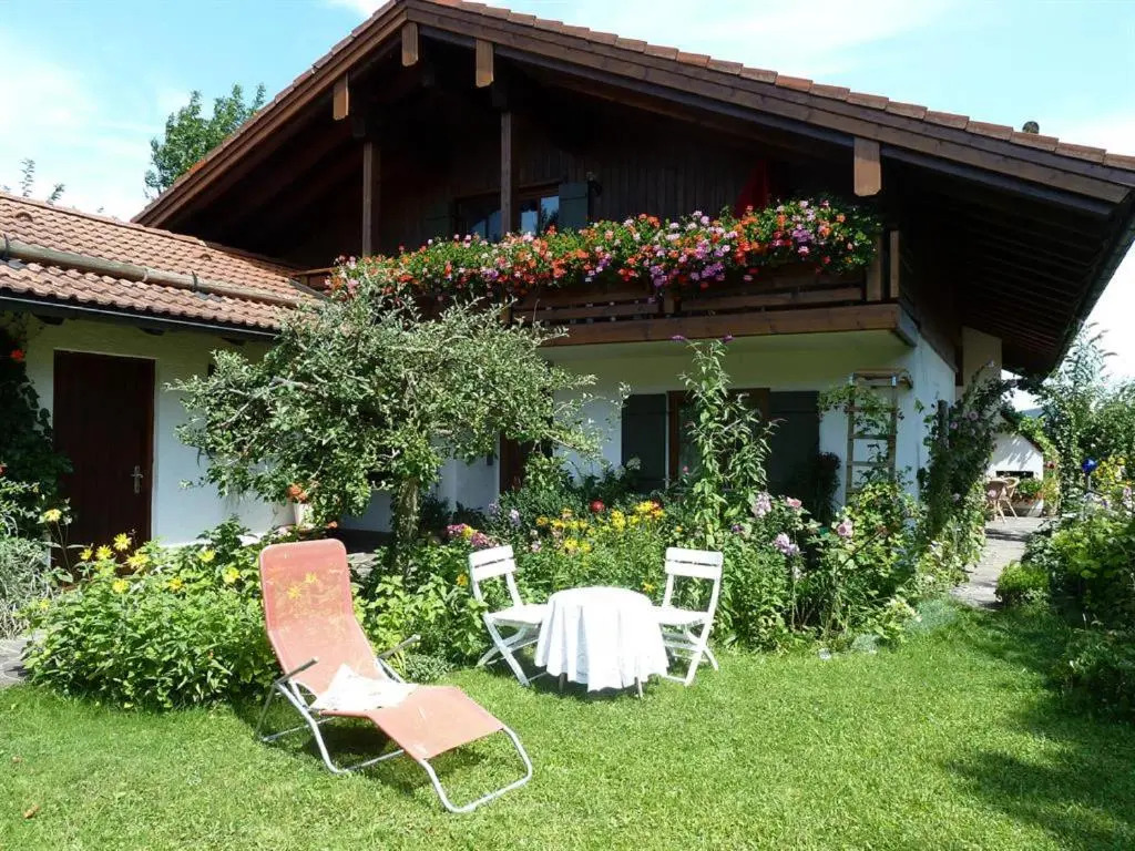 Ferienwohnung Burgenblick