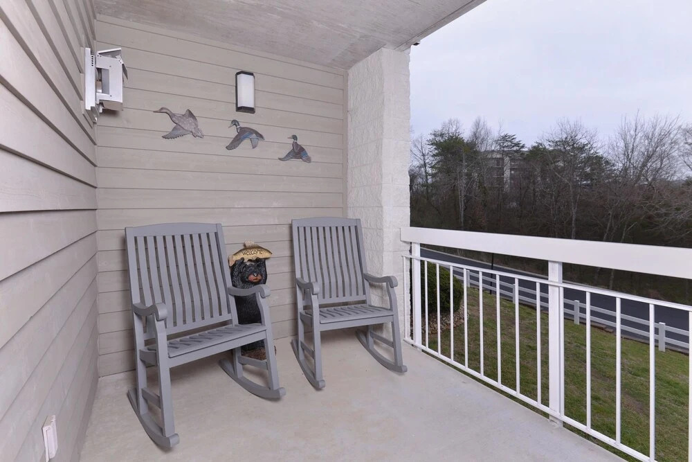 Whispering Pines 411